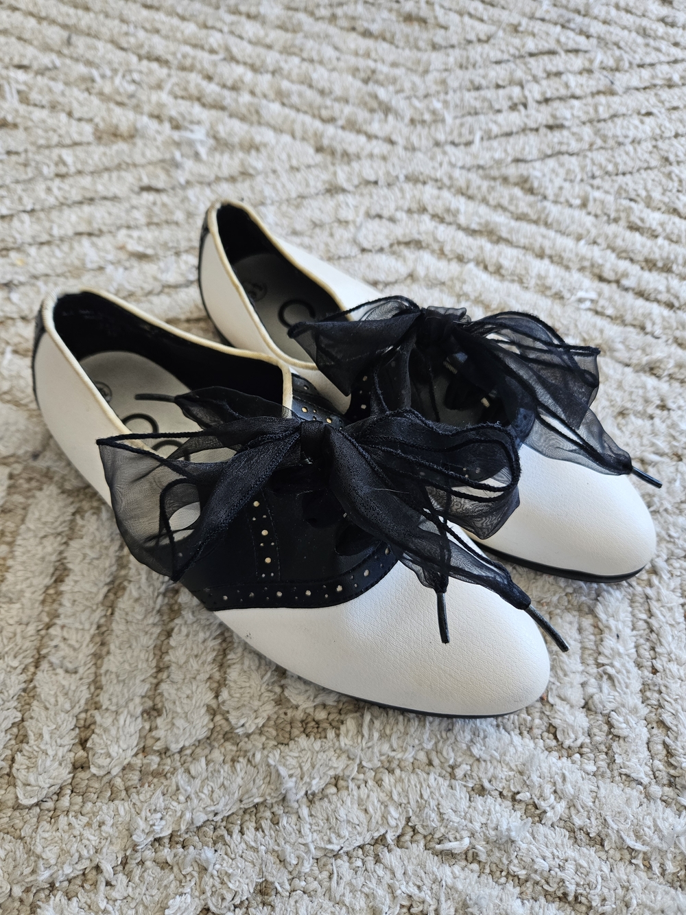 Vintage 1980s Saddle Dance Party Shoes with Sheer Ribbon Lace